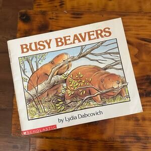 Vintage 1989 Scholastic Busy Beavers Paperback Book
